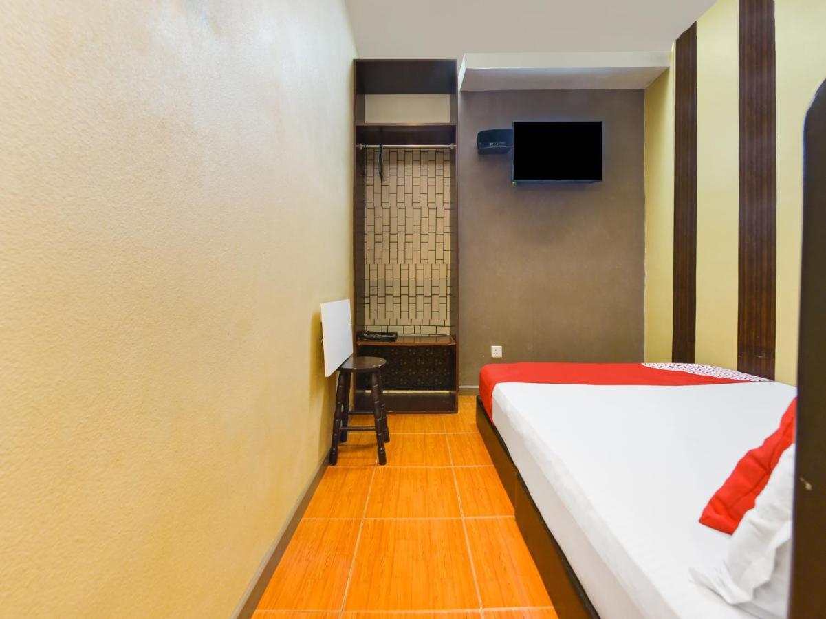 Oyo 44123 Hotel Al-Saif Kuala Kerai Exterior foto